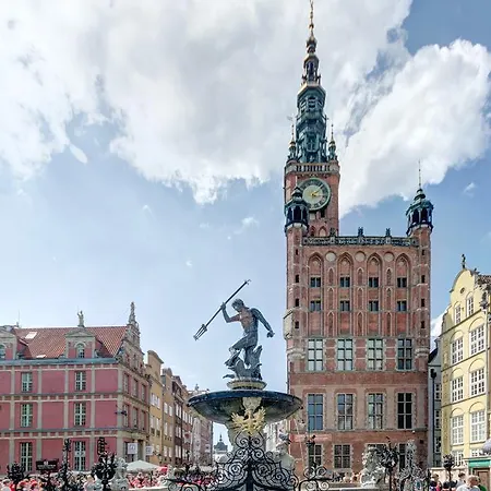 Апартаменты Old Town Mariacka Street