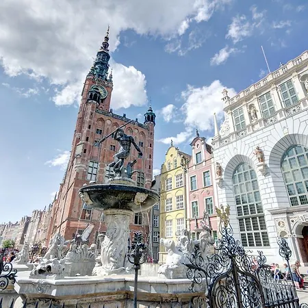 Апартаменты Old Town Mariacka Street *